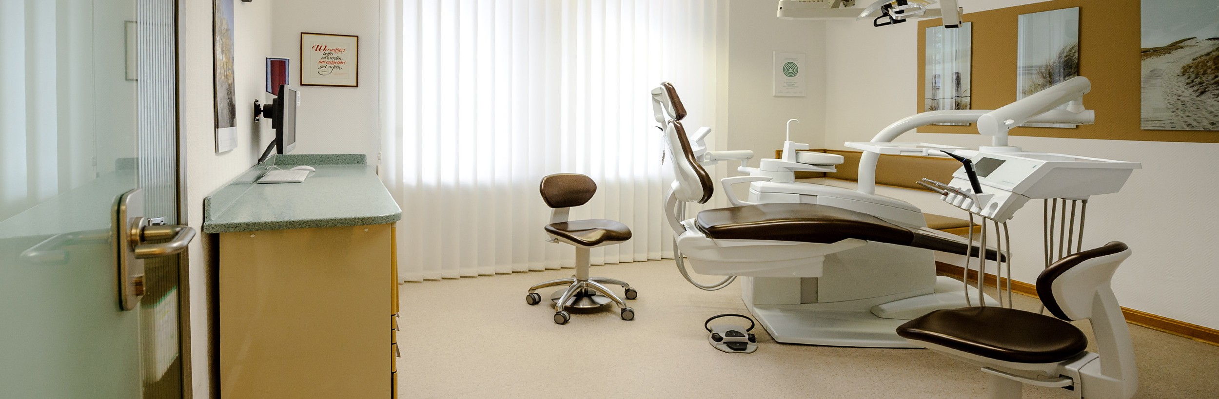 zahnarzt-doktor-koch-landau-3 zahnarzt-doktor-koch-landau-3